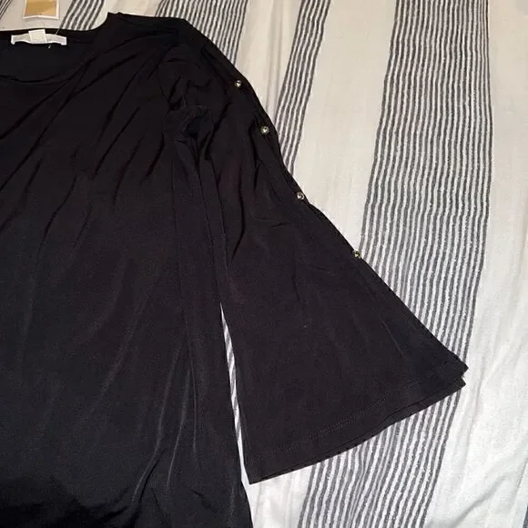 •Michael Kors•   - Picture 3 of 5